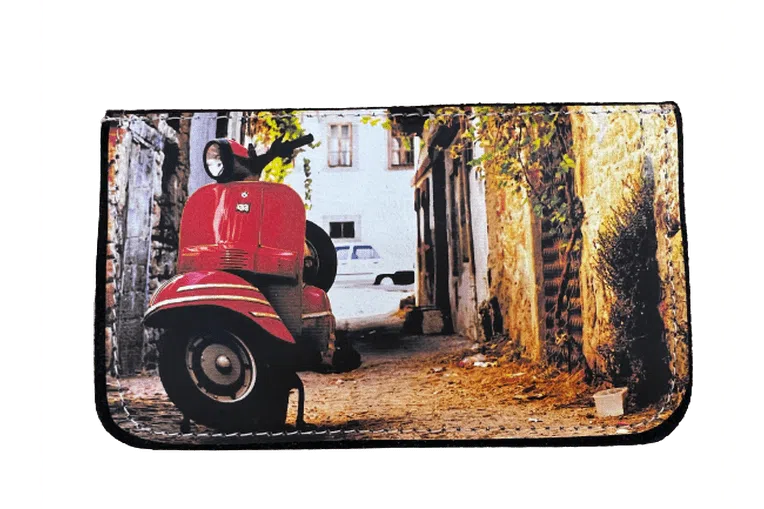 Χειροποίητη δερμάτινη καπνοθήκη Vespa