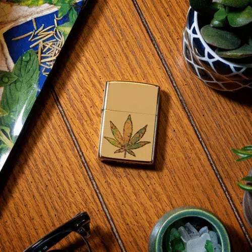 Pot Leaf Fusion Design Zippo 9 Pot Leaf Fusion Design Zippo 5
