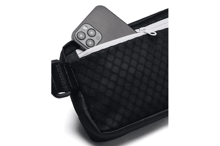 Under Armour Loudon Waist Bag Xbody 2 Under Armour Loudon Waist Bag Xbody