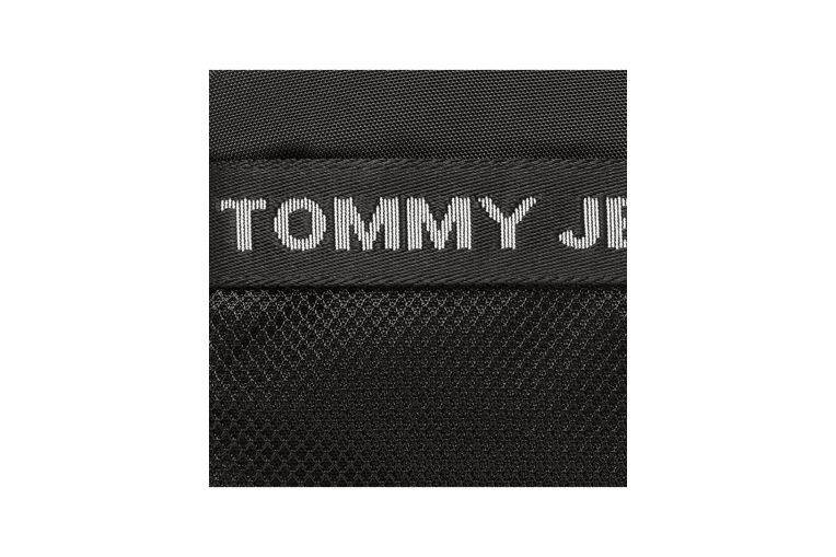 Tommy Hilfiger Essential Square Reporter 2