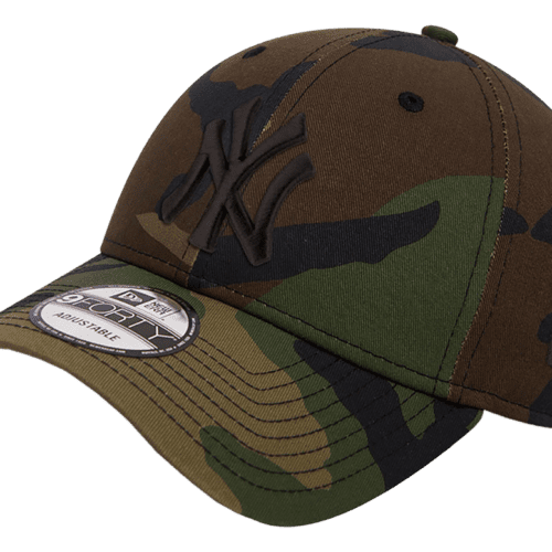 Αρχική 18 New Era NEW YORK Yankees 9FORTY 11357008 κάμο Ελληνική πράσινη παραλλαγή. Το θρυλικό καπέλο σήμα κατατεθέν της New Era για δεκαετίες τώρα με κατασκευή 6 πάνελ, λογότυπο απλικέ και σύνθεση 100% βαμβάκι θα σε συνοδεύσει τέλεια στην καθημερινότητα σου προσφέροντας ταυτοχρόνως την μέγιστη προστασία απο τον ήλιο. Κυρτό γείσο baseball και ρυθμιζόμενο μέγεθος στο πίσω μέρος του. Όλα μας τα επώνυμα προϊόντα είναι αυθεντικά και προέρχονται απευθείας απο τους κατασκευαστές ή επίσημους μεταπωλητές τους. Εξαιρετική ποιότητα κατασκευής New Era.